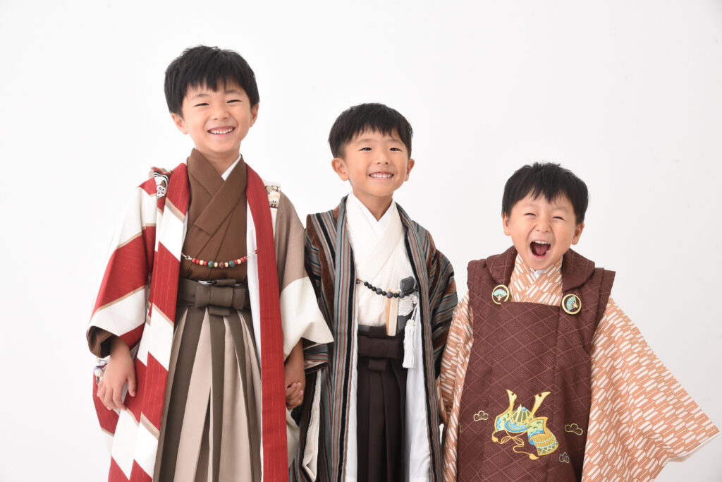 スタジオピック 千葉中央店 スタッフブログ 仲良し３兄弟👬✨