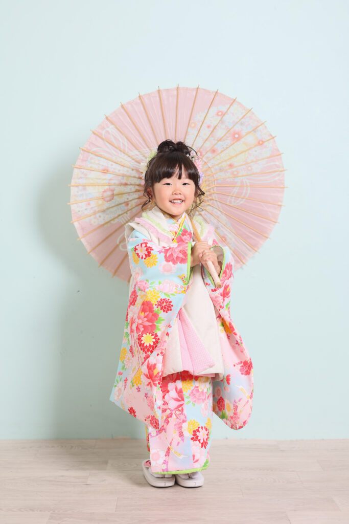 スタジオピック つくば店 スタッフブログ 【つくば・3才七五三】お着物もドレスも♪3才らしい笑顔いっぱいの七五三撮影